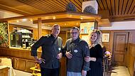 v.l. Frank Niebler, Küchenchef Manuel Pieper und Ehefrau Christine Niebler v.l. Frank Niebler, Küchenchef Manuel Pieper und Ehefrau Christine Niebler