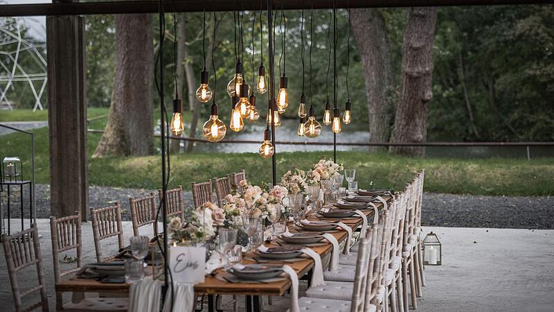 Idyllischer geht&rsquo;s kaum: Wer in der neuen Hochzeitslocation in Coburg sitzt, kann direkt auf die Itz schauen.