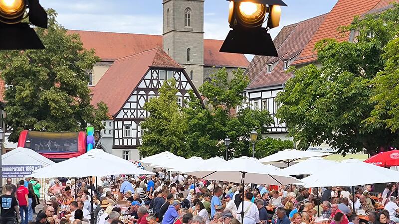 Das Herz des Stadtfestes schl&auml;gt am Anger.