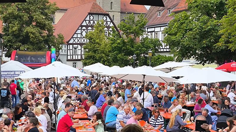 Das Herz des Stadtfestes schl&auml;gt am Anger.