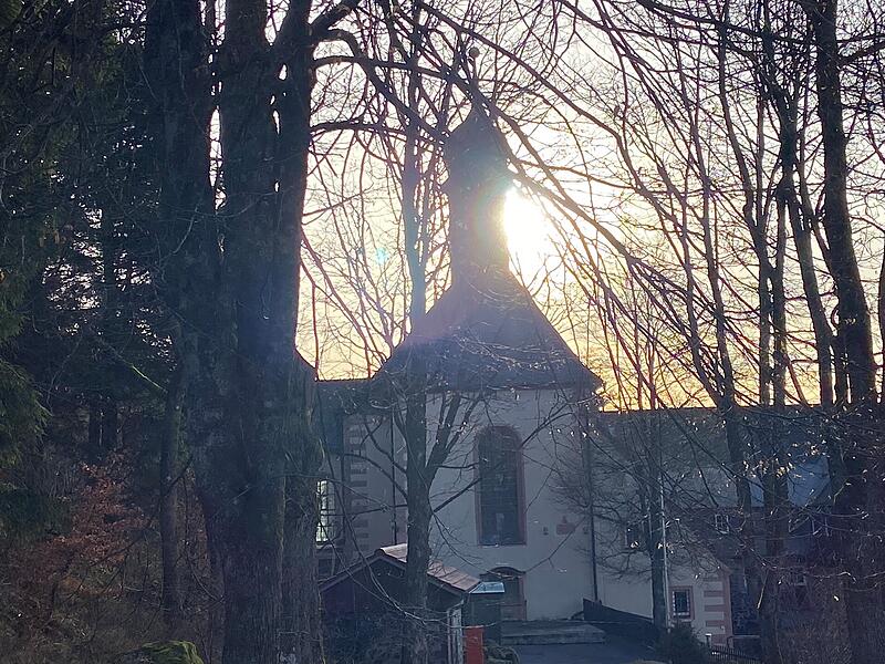 Abendstimmung am Kreuzberg in der Rh&ouml;n