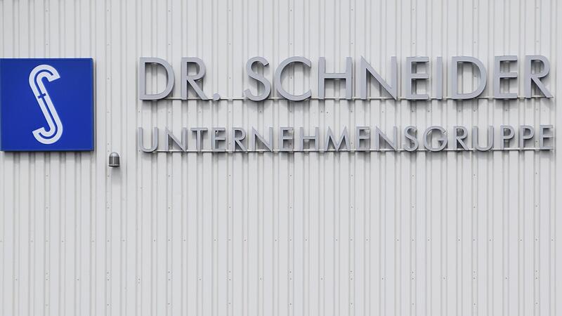 Die Automobilbranche steht derzeit vor gro&szlig;en Herausforderungen &ndash; Zulieferer Dr. Schneider muss nun wohl Konsequenzen ziehen.