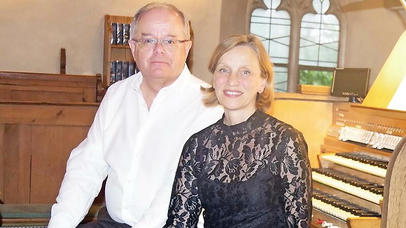 Dekanatskantor Marius Popp und Sabine Steinmetz entf&uuml;hrten in das Reich von &bdquo;1001 Nacht&ldquo;.