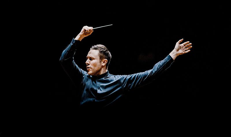 Roberto Gonzalez Monjas begeistert mit Bamberger Symphonikern
