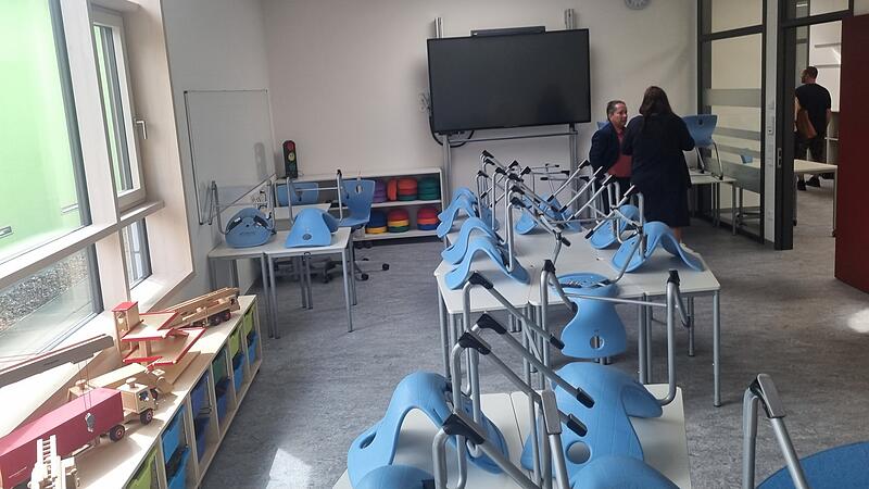 Erweiterungsbau der Grundschule Reuth in Forchheim wurde offiziell eingeweiht.