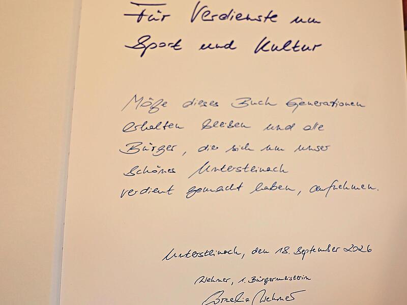 Die erste Seite des Untersteinacher Sport- und Kulturbuchs. Sonny Adam