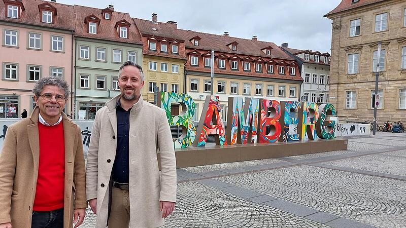 Bamberg Fu&szlig;ball-EM Menschenkicker auf dem Maxplatz