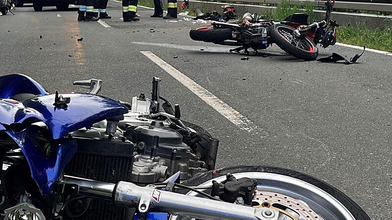 Motorradunfall bei Baiersdorf - zwei Schwerverletzte Motorradunfall, Unfall zwischen zwei Motorrädern