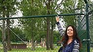 Christine Lawrence sieht den neuen Spielplatz neben dem Bamberger Ankerzentrum sehr kritisch. Christine Lawrence sieht den neuen Spielplatz neben dem Bamberger Ankerzentrum sehr kritisch.