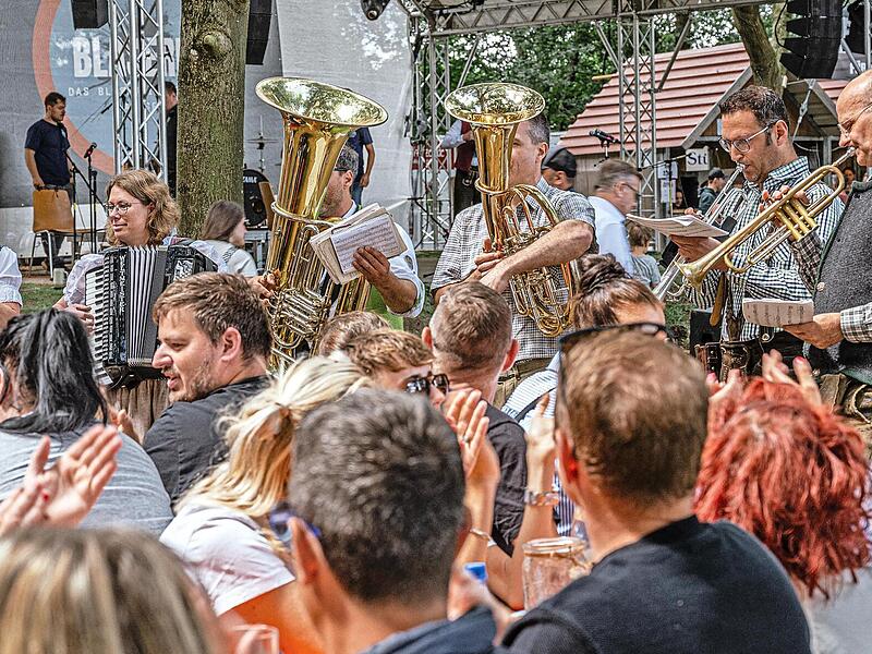 Das Blasorchester Sand freut sich auf ein klingendes Wochenende. Das Blasorchester Sand freut sich auf ein klingendes Wochenende.