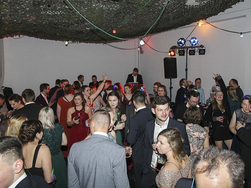 Beim Bauernball in der Kulmbacher Stadthalle tanzten und feierten die Gäste bis tief in die Nacht.2023 Kulmbacher Bauernball