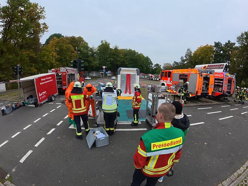 Deko-Einheit aus Hammerbach ist mit dabei.Die schönsten Impressionen der 24-Stunden-Übung der Feuerwehr Herzogenaurach Deko-Einheit aus Hammerbach ist mit dabei.