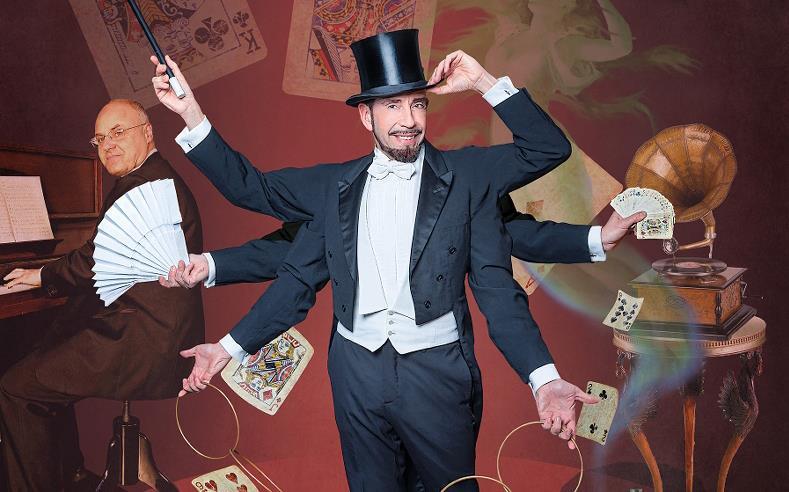 Marcelini und Thomas Meyer bieten „Goldene Varietäten“ in ihrer 20er-Jahre-Revue. Marcelini und Thomas Meyer bieten „Goldene Varietäten“ in ihrer 20er-Jahre-Revue.