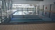 Das Lehrschwimmbecken hat eine Wassertemperatur von 30 Grad. Es ist kleiner als das Becken im alten Hallenbad.Forchheim & Fr&auml;nkische Schweiz