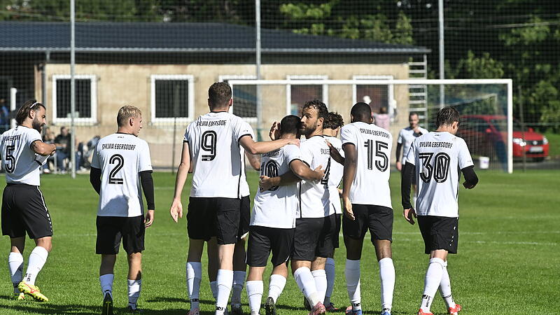 Der SC Sylvia Ebersdorf durfte am Samstag nach dem 2:1-Tabellenführung in Neukenroth wieder die Tabellenführung feiern.