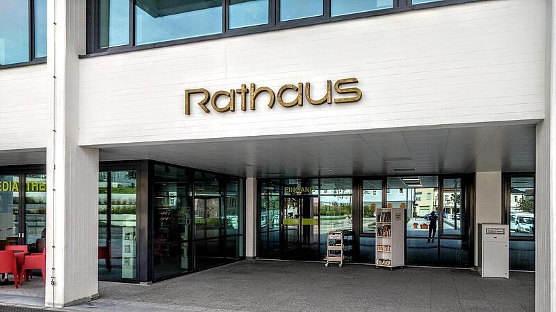 In kommunalen Rathäusern wie hier in Neustadt muss genau gerechnet werden.