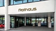 In kommunalen Rathäusern wie hier in Neustadt muss genau gerechnet werden.
