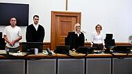 Die Zweite Jugendschutz-Kammer mit den Richtern Martin Fuchs und Marion Schmidt, sowie zwei Sch&ouml;ffen.