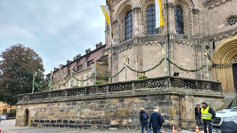 Auch am Sonntag arbeitete das Filmteam am Domplatz