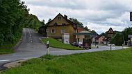 Die Sollenberger Straße käme als Standort für einen stationären Blitzer infrage.Forchheim & Fränkische Schweiz Die Sollenberger Straße käme als Standort für einen stationären Blitzer infrage.Forchheim & Fränkische Schweiz