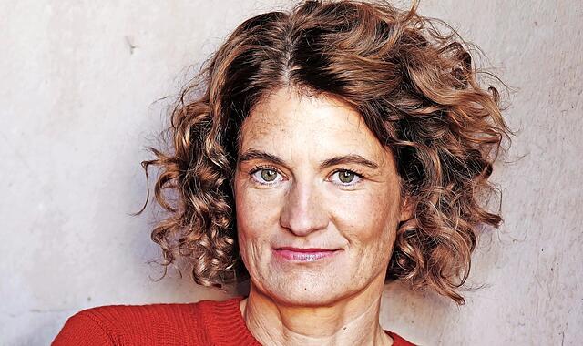 Eli Wasserscheid liest, spielt und experimentiert am 7. und 8. Februar im Studio. Eli Wasserscheid liest, spielt und experimentiert am 7. und 8. Februar im Studio.