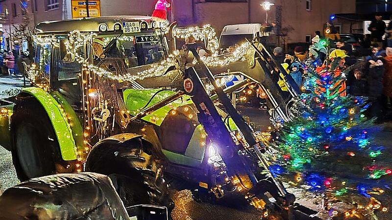 Traktoren Lichterfahrt 2024 in Hirschaid