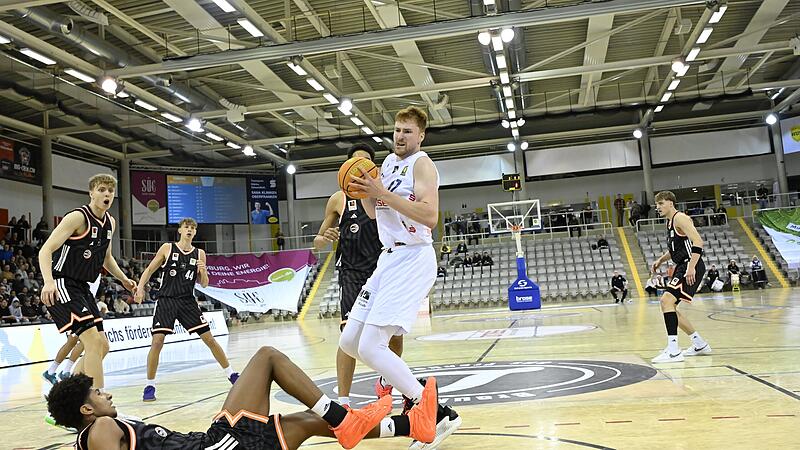 Ole Thei&szlig;, hier zu Hause gegen die Orange Academy Ulm, war in der Starting Five des BBC Coburg ausw&auml;rts gegen die BG Hessing Leitershofen.