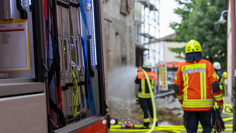 Großalarm in Bad Brückenau: Feuerwehr zu Scheunenbrand alarmiert Großalarm in Bad Brückenau: Feuerwehr zu Scheunenbrand alarmiert