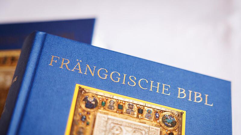 Das neue Testament wurde in den fränkischen Dialekt übersetzt, und entstanden ist die „Fränggische Bibl“.