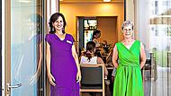 Aus einer spontanen Idee wurde Realität: Barbara Blecha, Leiterin des Caritas‑Pflegezentrums St. Otto, und Simone Stroppel, SkF-Geschäftsführerin, begrüßen die Gäste im neuen Haincafé. Michael Gründel Aus einer spontanen Idee wurde Realität: Barbara Blecha, Leiterin des Caritas‑Pflegezentrums St. Otto, und Simone Stroppel, SkF-Geschäftsführerin, begrüßen die Gäste im neuen Haincafé. Michael Gründel