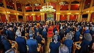 Vor der Beerdigung von König Harald Vor der Beerdigung von König Harald