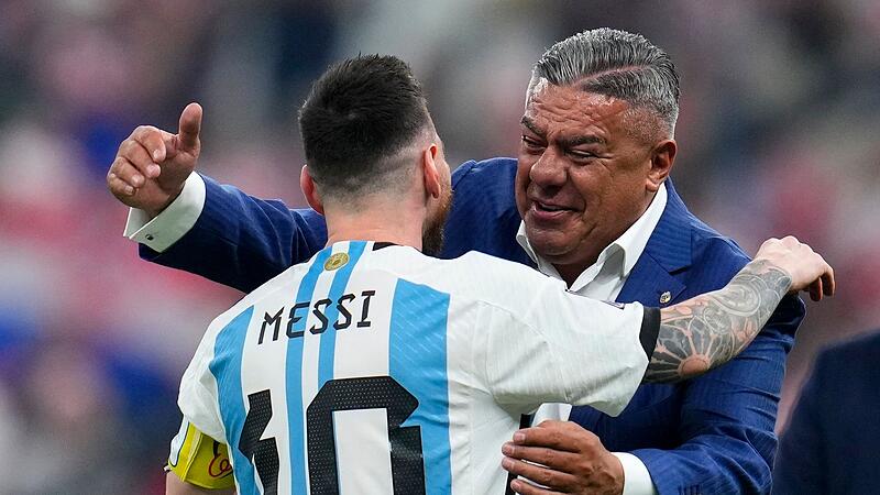 Lionel Messi und Claudio Tapia