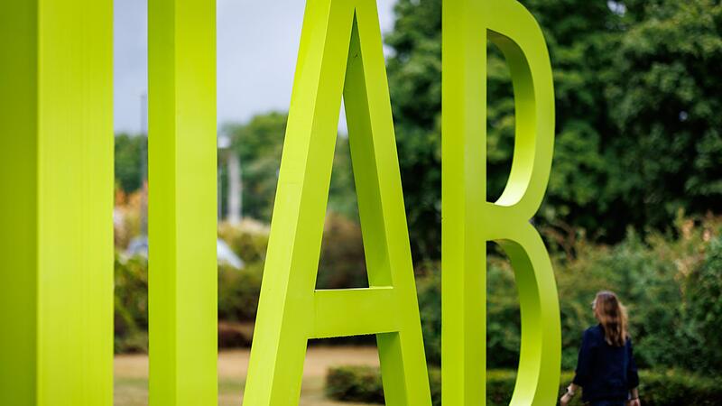 IAB - Institut f&uuml;r Arbeitsmarkt- und Berufsforschung