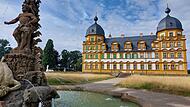 Seit genau 50 Jahren befindet sich Schloss Seehof nicht mehr im Privatbesitz, sondern gehört dem Freistaat Bayern. Damit kann sich auch die Öffentlichkeit an Park und Schloss erfreuen.