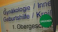 Endlich wieder auf Erfolgskurs ist man in der Haßfurter Gynäkologie. Hier wurden 2020 mit 429 Kindern so viele Babys wie seit langem nicht mehr geboren. Sie werden nach der Geburt auch osteopathisch betreut.