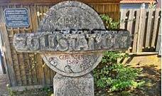 Der historische Zollstein. Der historische Zollstein.