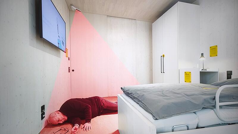 Sturzerkennung Alter smartes Wohnen Assistenzsystem Beispiel für Sturzerkennung im Unser Haus 4.0