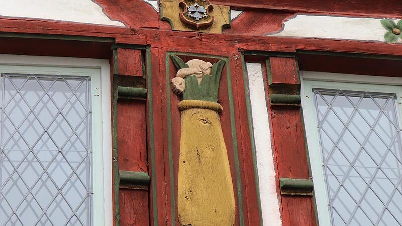 Der &bdquo;Mauerschei&szlig;er&ldquo; am Forchheimer Rathaus.Forchheim & Fr&auml;nkische Schweiz