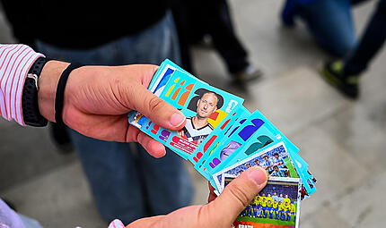 Panini-Sammelbilder aus Tankstelle im Kreis Forchheim gestohlen