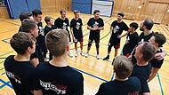 Die Kronacher Landesliga-Volleyballer während einer Trainingseinheit. Am Sonntag wird es für das Team von Trainer Jan Bollow ernst. Die Kronacher Landesliga-Volleyballer während einer Trainingseinheit. Am Sonntag wird es für das Team von Trainer Jan Bollow ernst.