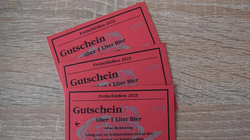 Mit Bier- und Bratwurstmarken machen sich viele Kronacher gegenseitig eine Freude &ndash; beim Einl&ouml;sen gelten dieses Jahr aber besondere Regeln.