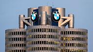 BMW Konzernzentrale mit BMW Logo