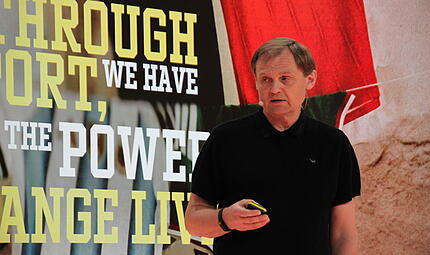 Hat er Adidas auf Erfolgskurs gebracht? Seit 2023 ist Bj&oslash;rn Gulden CEO des Sportartikelherstellers. Der Vertrag des Unternehmenschefs wurde nun laut Adidas bis 2030 verl&auml;ngert.