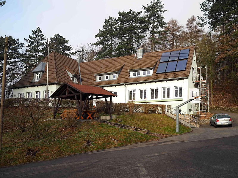 Marodes Kreisjugendheim am Weinberg
