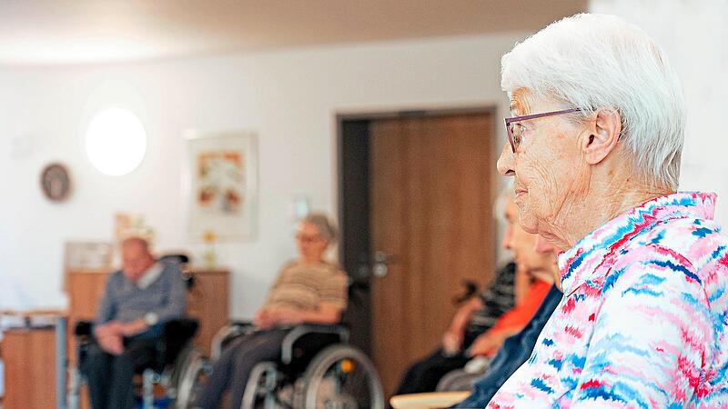 Gemeinsame Zeit und pers&ouml;nliche Begegnungen geh&ouml;ren zum Alltag in den station&auml;ren Pflegeeinrichtungen der Diakonie Kulmbach. Im Mittelpunkt stehen dabei die Bewohnerinnen und Bewohner und ihre individuellen Geschichten, Erfahrungen und Bed&uuml;rfnisse...