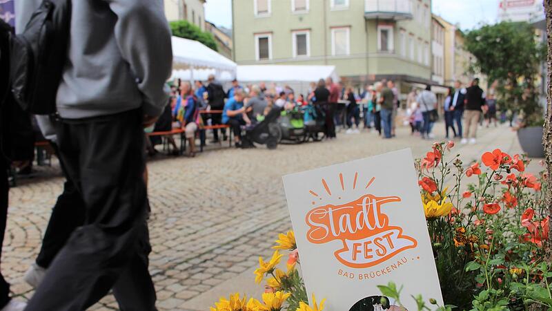 Die Er&ouml;ffnung am Freitagabend auf dem Bad Br&uuml;ckenauer Stadtfest verlief entspannt.