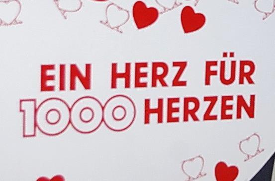 Die Hilfsaktion &bdquo;1000 Herzen f&uuml;r Kronach freut sich &uuml;ber eine gro&szlig;z&uuml;gigen Spende.