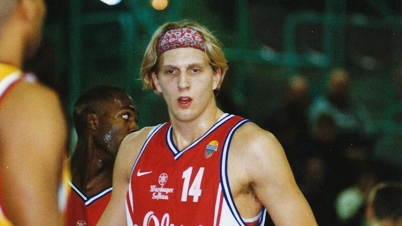 Nur 16 Mal spielte Dirk Nowitzki in der Bundesliga, einmal auch in der Bayreuther Oberfrankenhalle.