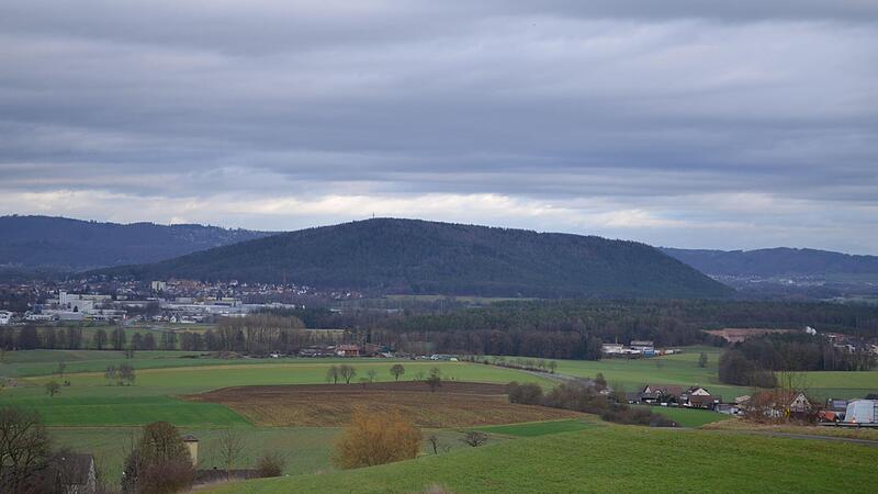 Der Muppberg ruht in Mitten des Neustadter Kessels.