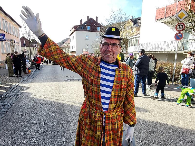 Viel los war am Faschingsdienstag, 4. März 2025, beim Faschingszug in Bad Brückenau.